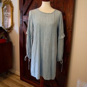 NWOT Style Envy Chambray Dress